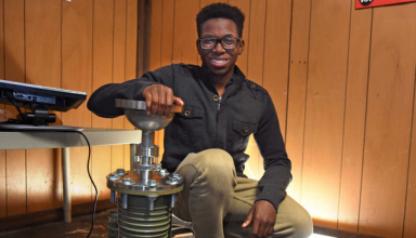 A 16 ans, un Nigérian construit pour la première fois un réacteur nucléaire