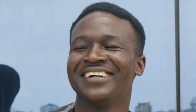 Nigeria: Il quitte l’université à 19 ans pour faire fortune via WhatsApp