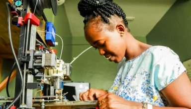 Tanzanie, pas de révolution numérique sans les femmes  [Grand Angle]