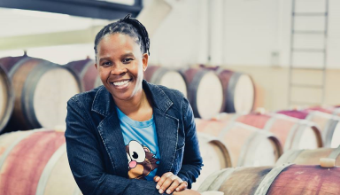 Ntsiki Biyela : la première sud-africaine noire productrice de vins